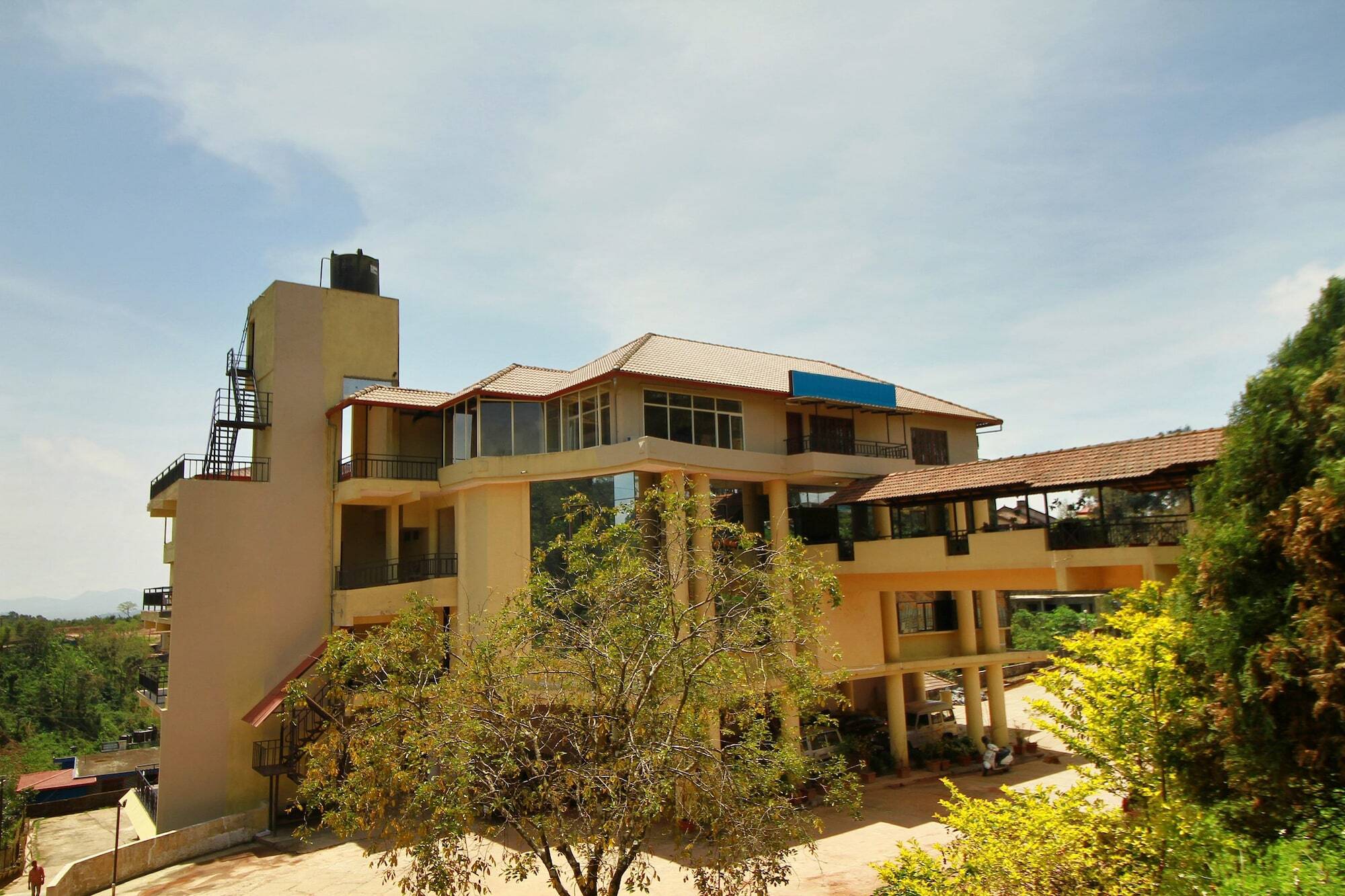Oyo 17387 Hilldale Resorts Madikeri Bagian luar foto